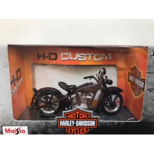 1:18 HARLEY DAVIDSON MOTORCYCLES W STAND SERIES #40